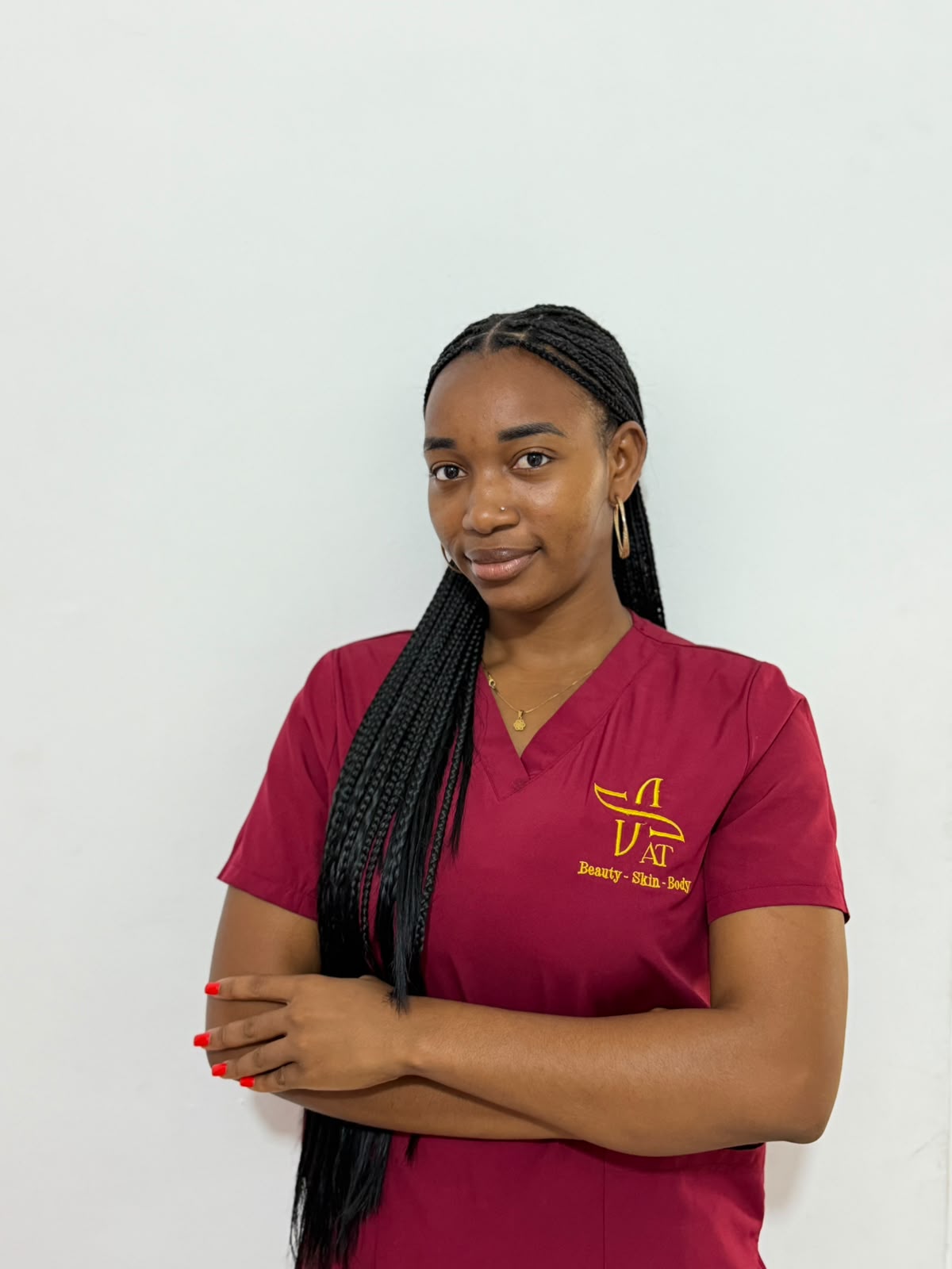 Elsa — Recepcionista e Assistente de Estética